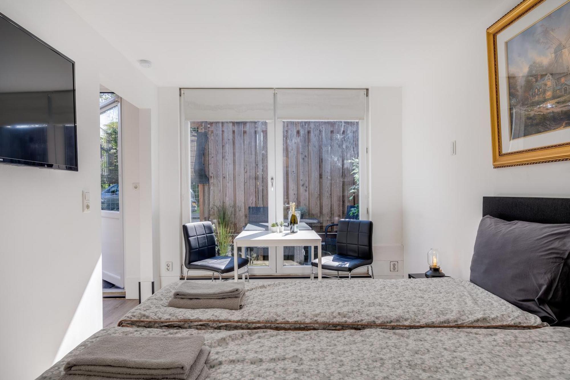 Luxe Wellness Apartment Apeldoorn With Jacuzzi And Sauna Bagian luar foto