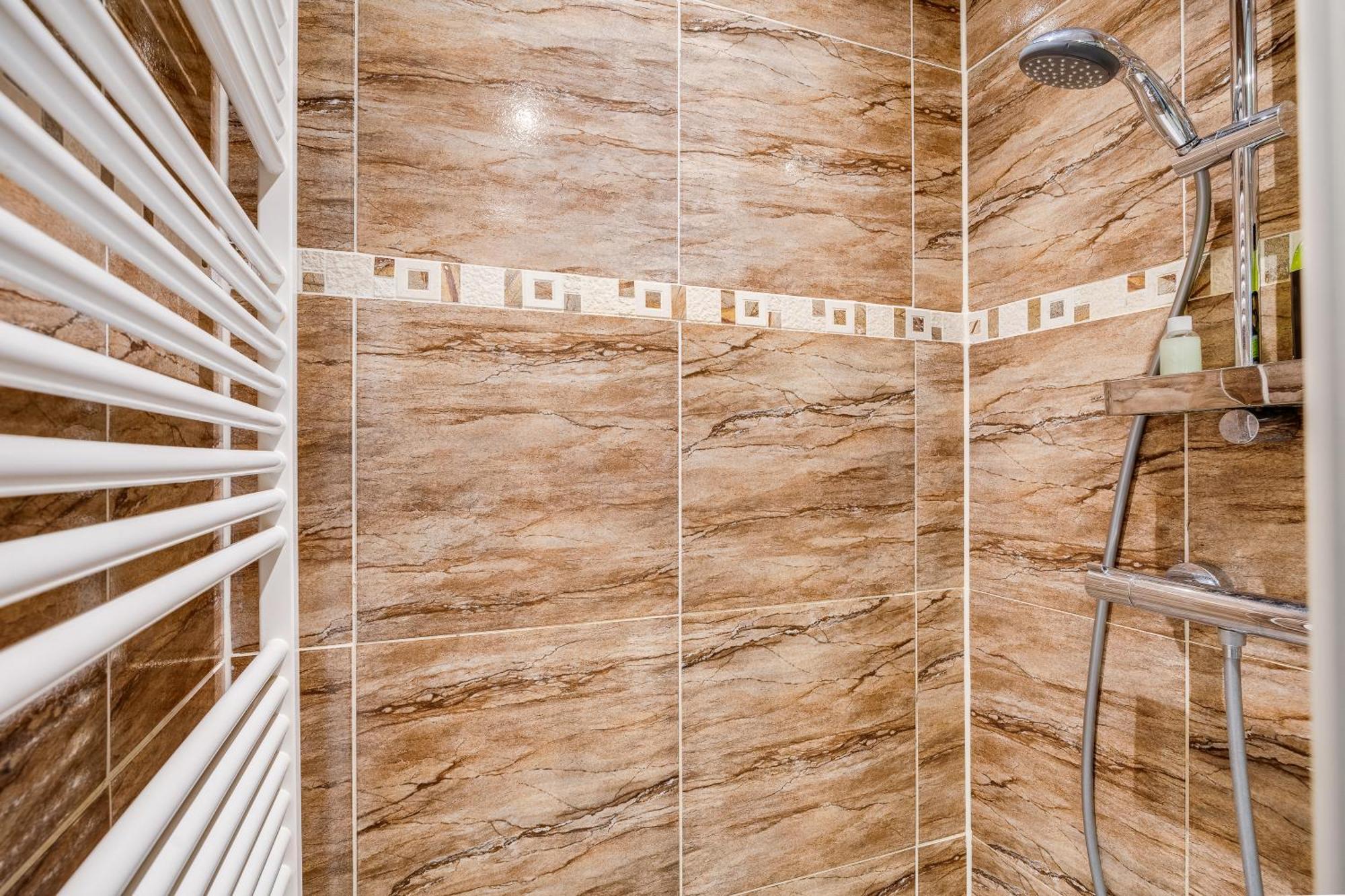 Luxe Wellness Apartment Apeldoorn With Jacuzzi And Sauna Bagian luar foto