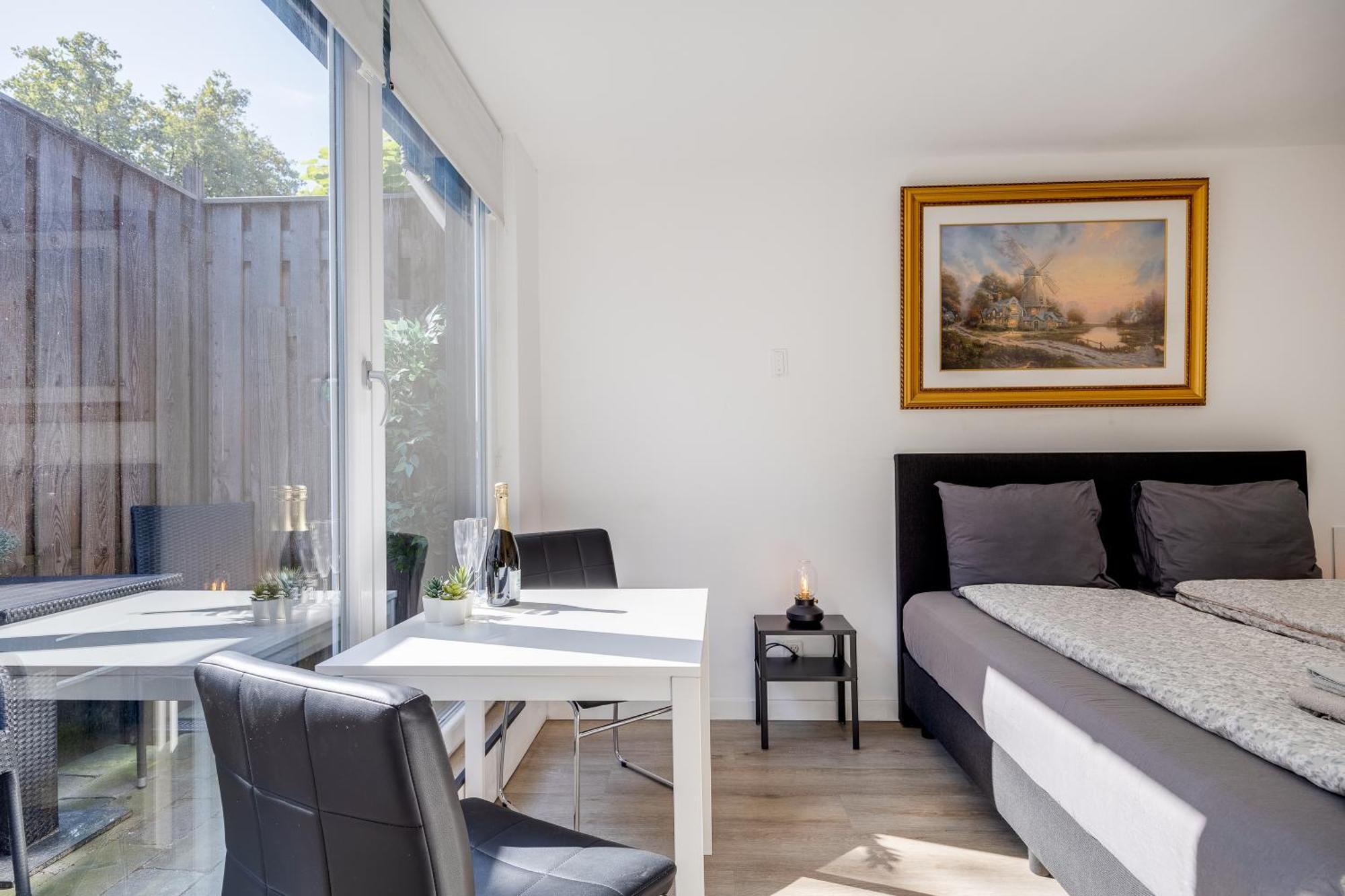 Luxe Wellness Apartment Apeldoorn With Jacuzzi And Sauna Bagian luar foto