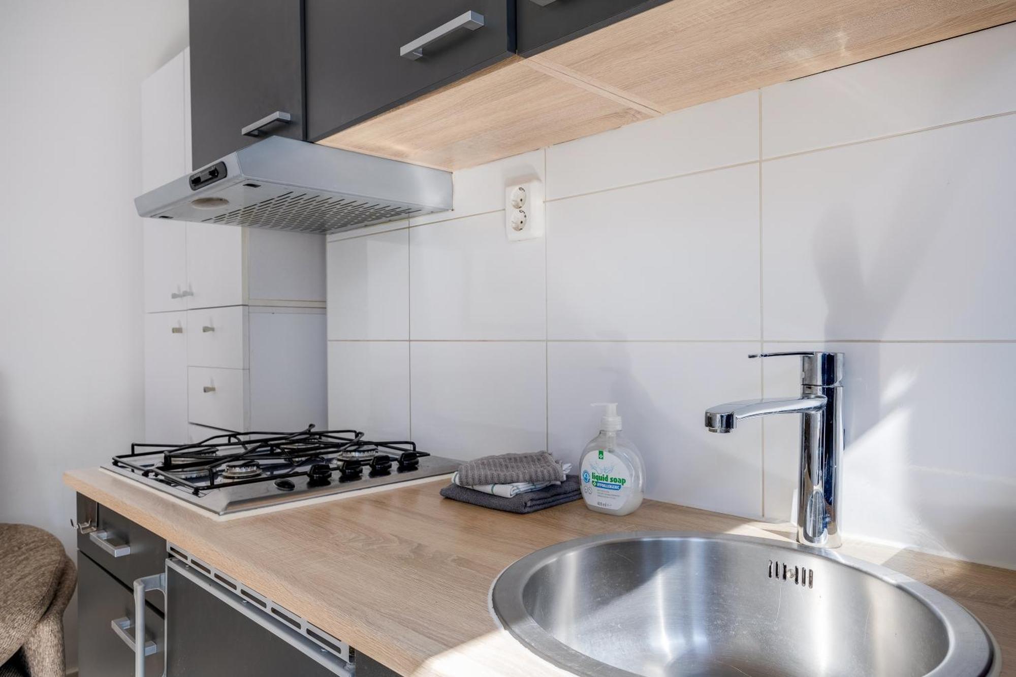 Luxe Wellness Apartment Apeldoorn With Jacuzzi And Sauna Bagian luar foto