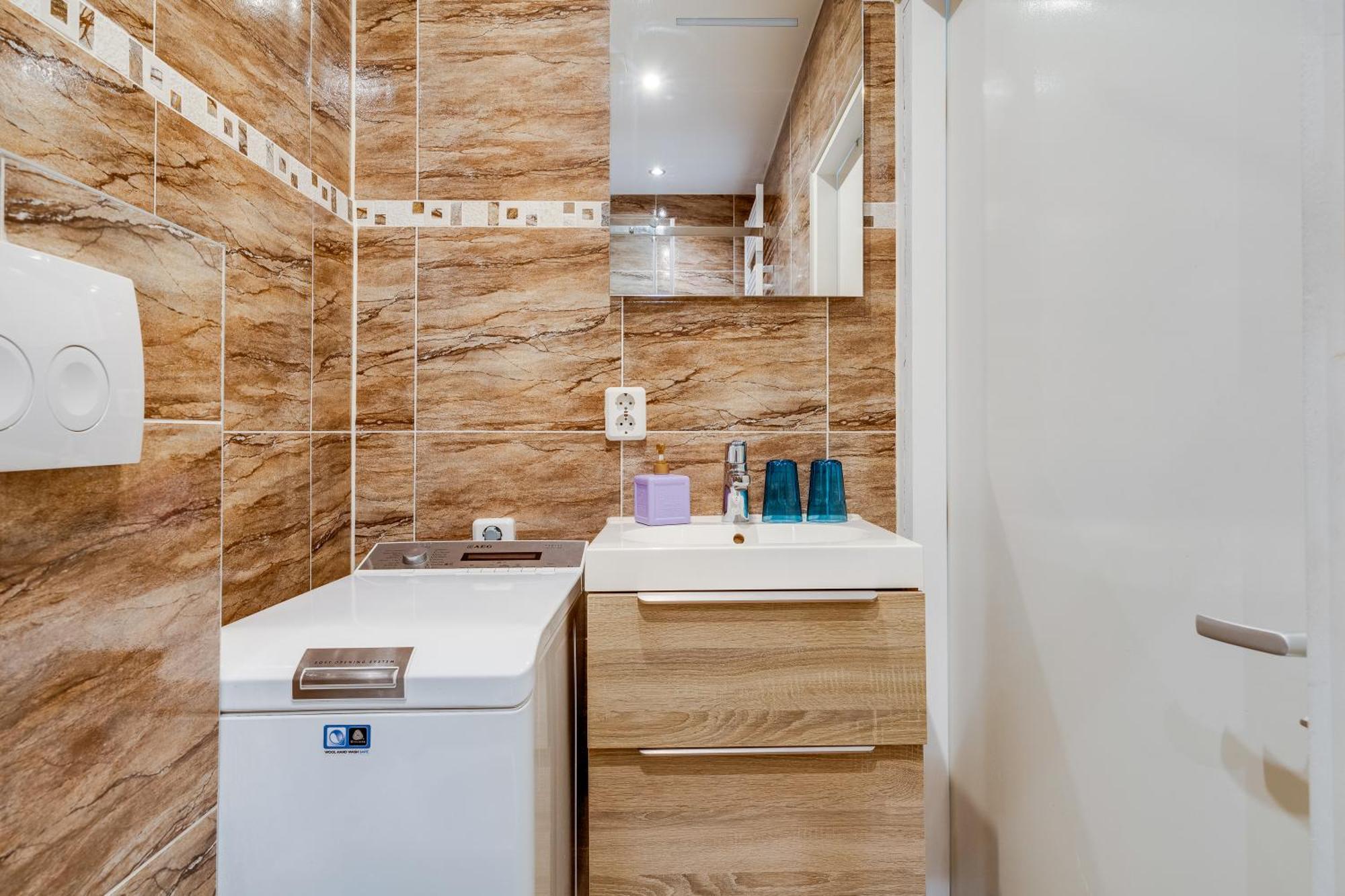 Luxe Wellness Apartment Apeldoorn With Jacuzzi And Sauna Bagian luar foto