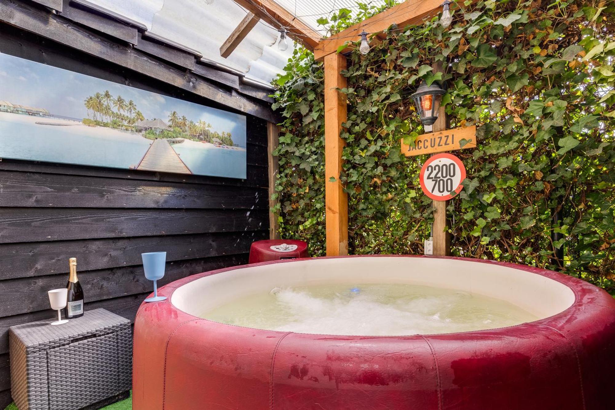 Luxe Wellness Apartment Apeldoorn With Jacuzzi And Sauna Bagian luar foto