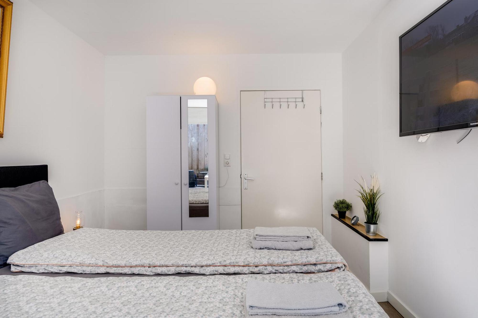 Luxe Wellness Apartment Apeldoorn With Jacuzzi And Sauna Bagian luar foto