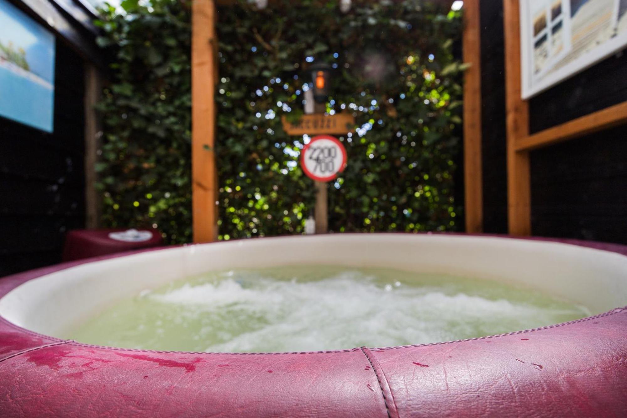 Luxe Wellness Apartment Apeldoorn With Jacuzzi And Sauna Bagian luar foto